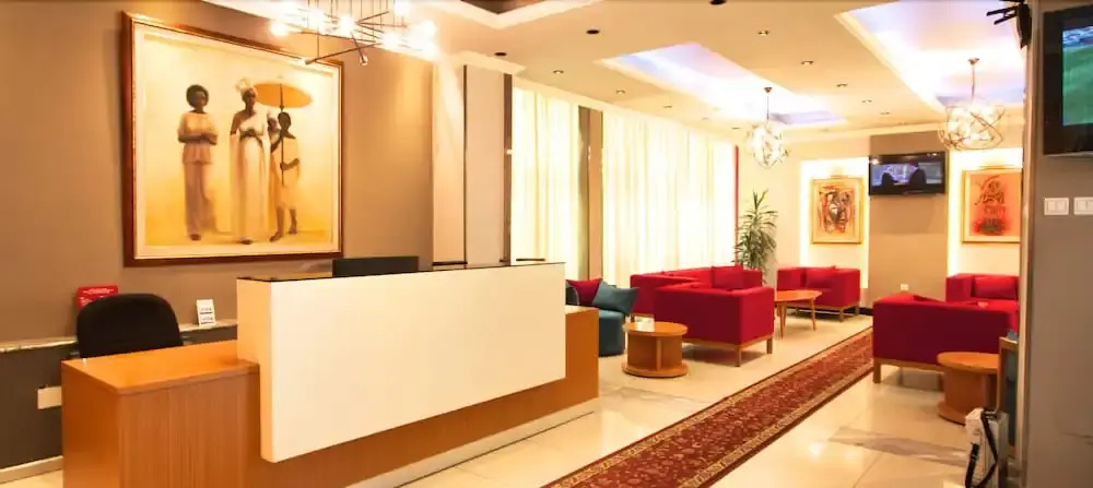 Lobby & Reception