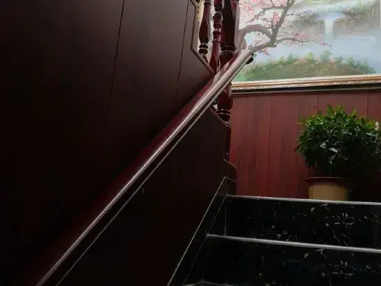 Qinyong Scenic Area Inn