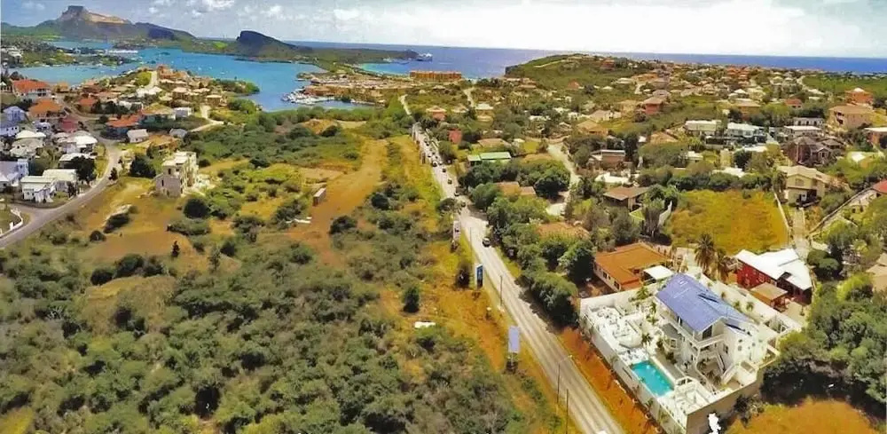 Beach & Waterfront