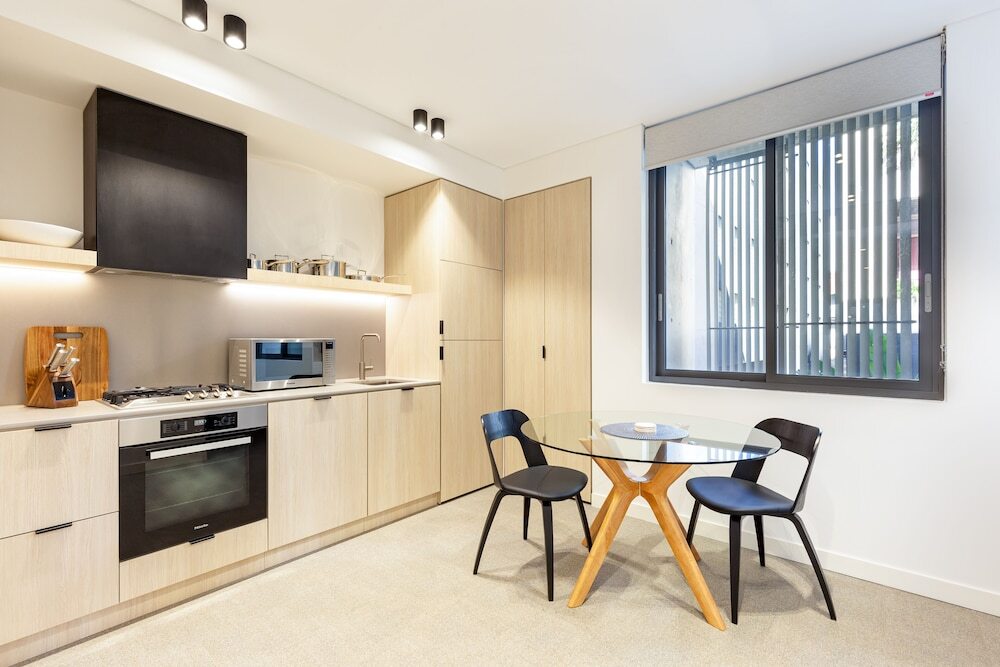 Отель Surry Hills Furnished Apartment - ELZ, фото 8