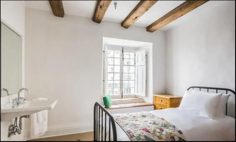Hôtellerie d'Expérience au Monastère des Augustines - Chambres