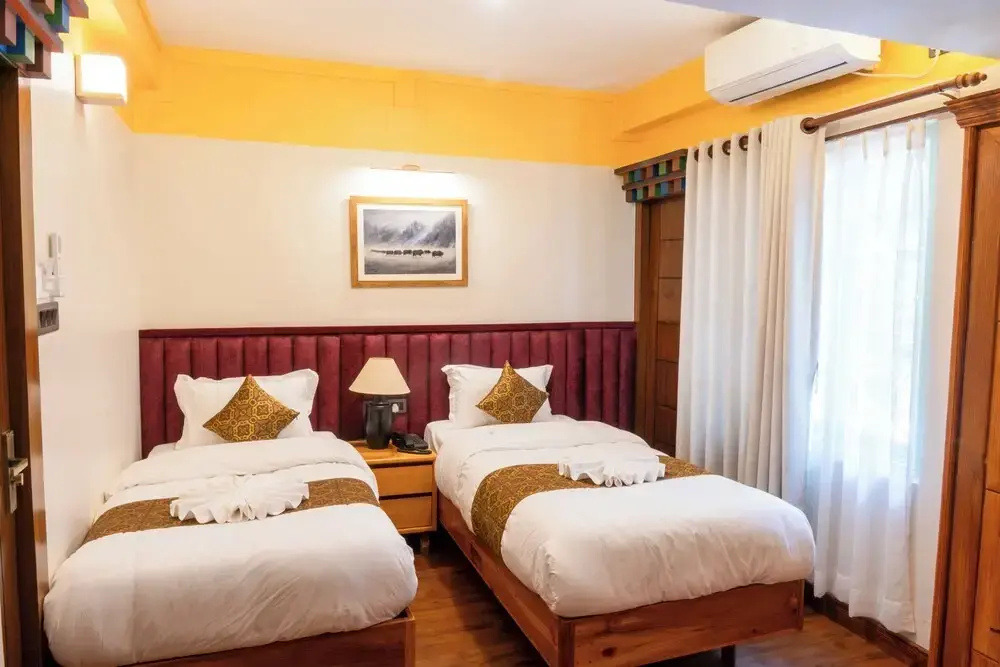 Deluxe Double room with balcony (twin beds)