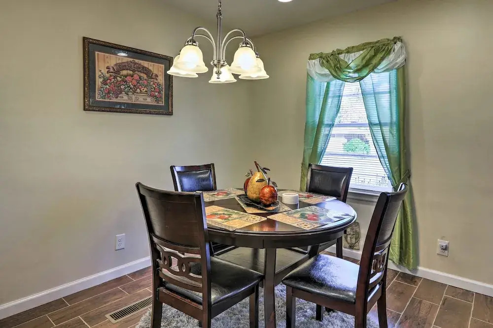 Peaceful Columbus Retreat w/ Deck & Yard! — фото 2