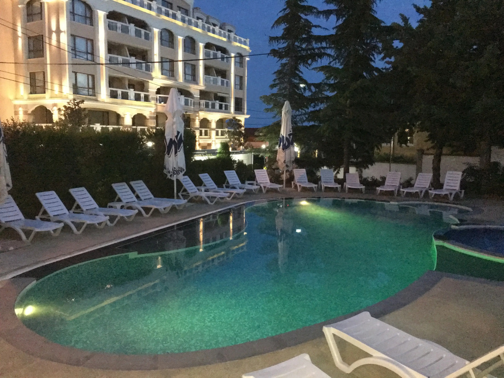 Royal Beach - Général