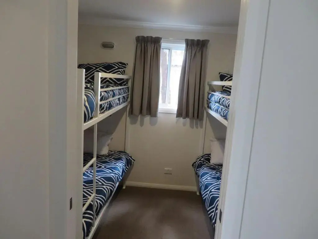 2 Bedrooms Villa