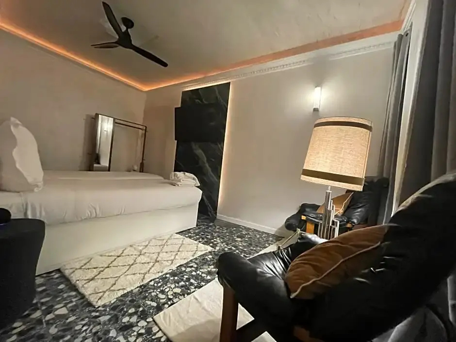 Abalu Boutique Suites & Residences - Chambres