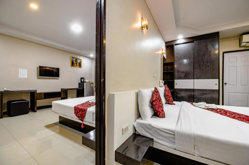 Отель Gold Airport Suites в Бангкоке