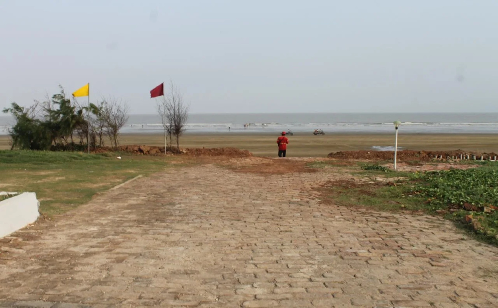 Beach & Waterfront