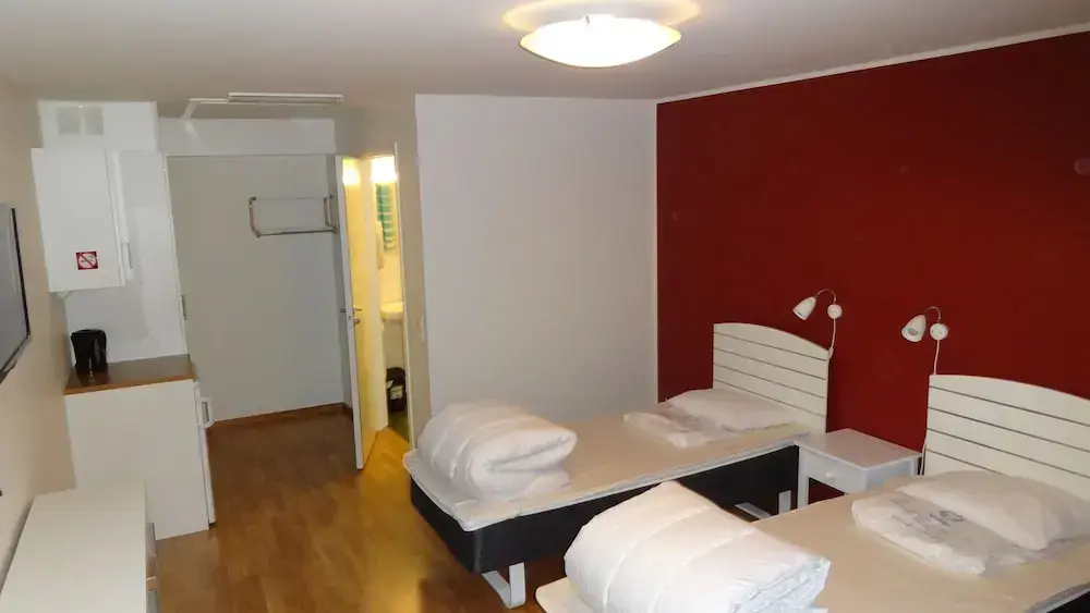 Classic Double room with golf view (full double bed)