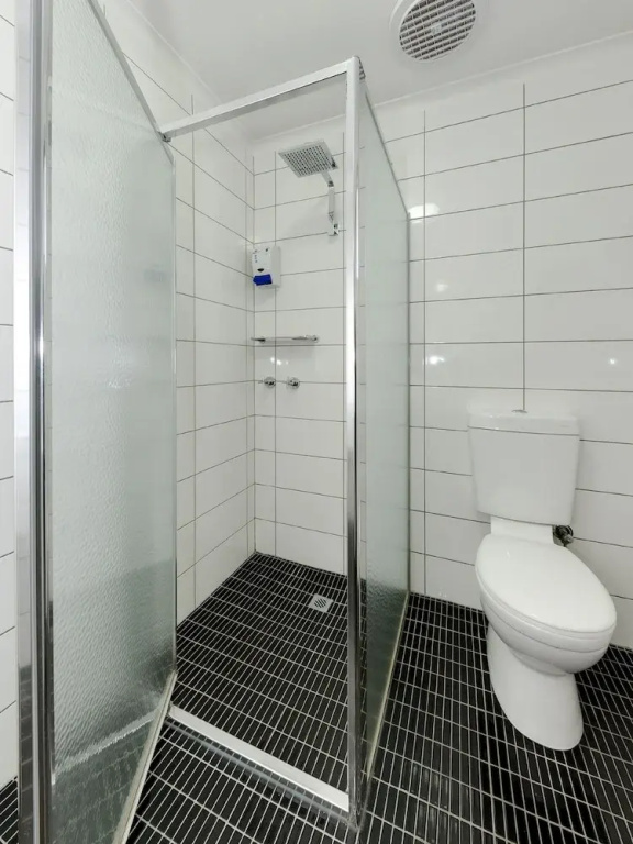 Quadruple Family Suite
