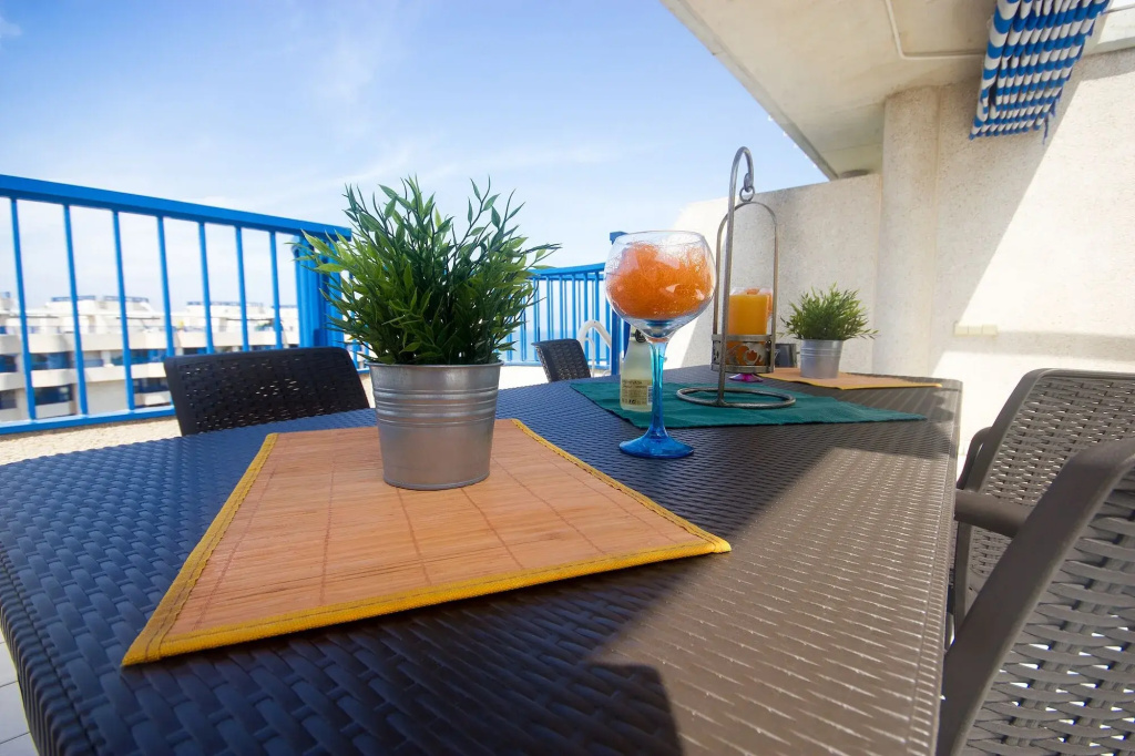 Balcony & Terrace