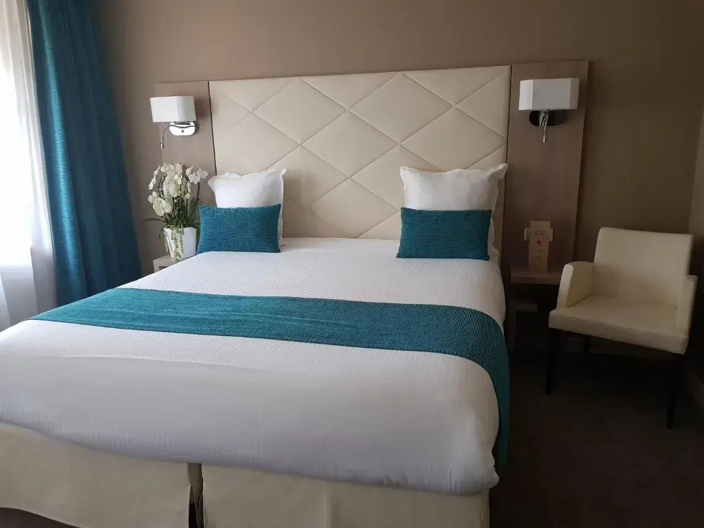 Standard Double room (full double bed)