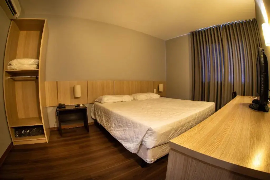Hotel Campo Largo Express - Chambres