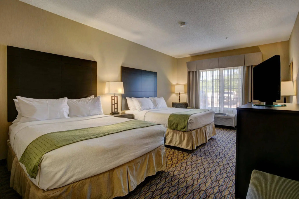 Holiday Inn Hotel & Suites-Milwaukee Airport by IHG - Général