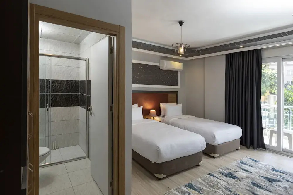 Toprak Hotel — фото