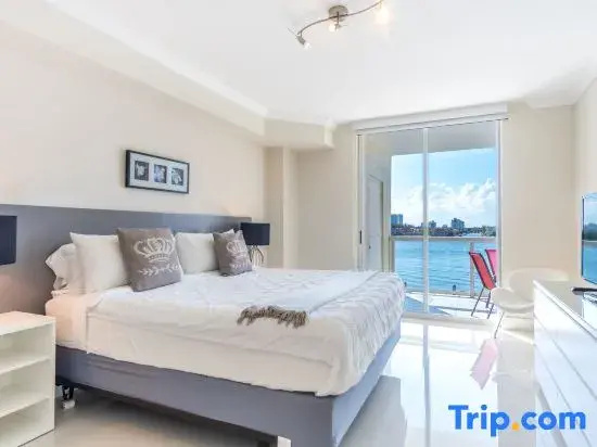 Golden Bay 406