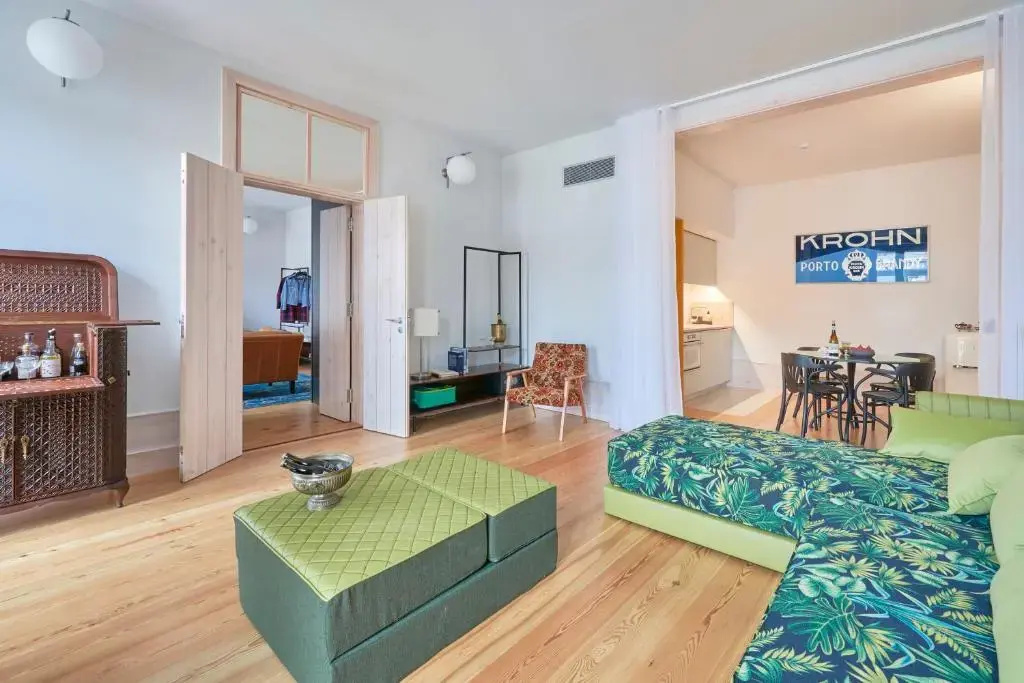 Deluxe Apartment