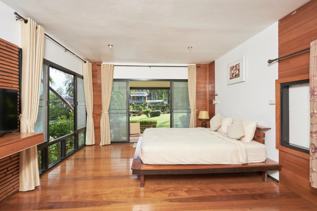 Resolution Resort — 5