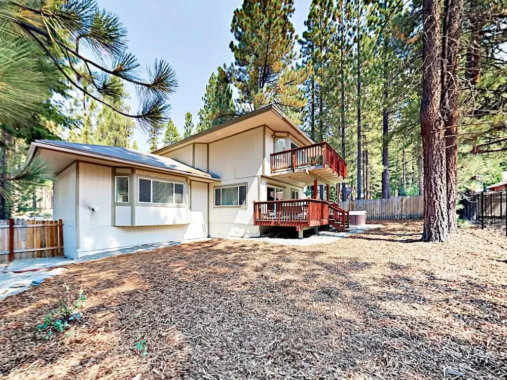 1154 Lone Indian Trail Home 3 Bedrooms 2.5 Bathrooms Home