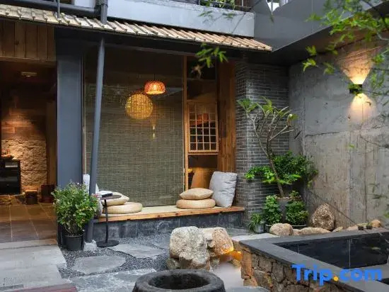 Yuanshe Tangwu · Chinese Wabi-Sabi Hot Springs Boutique Stay