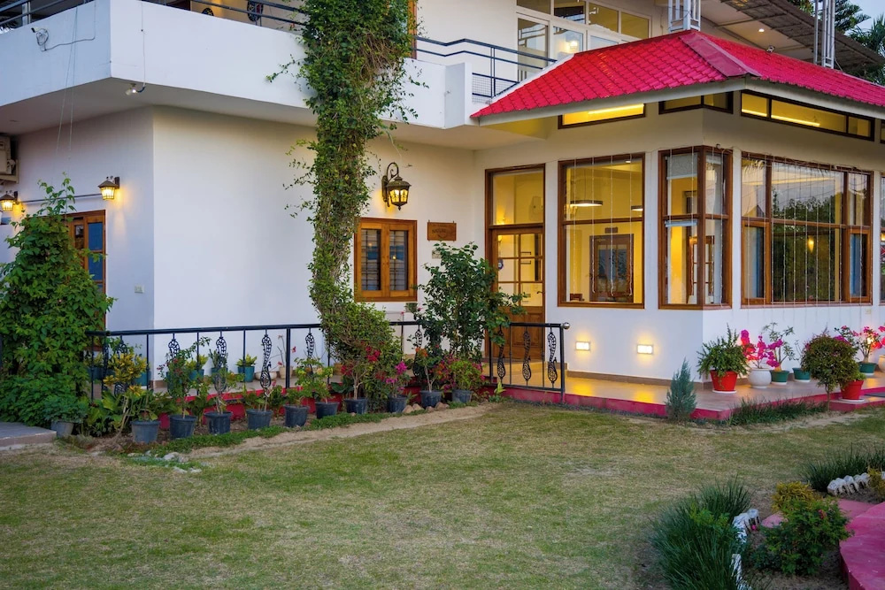 Alaya Stays Farm Naturelle Serene 3-BHK