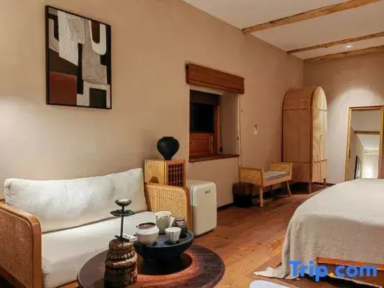 Standard Double room with mountain view (full double bed)