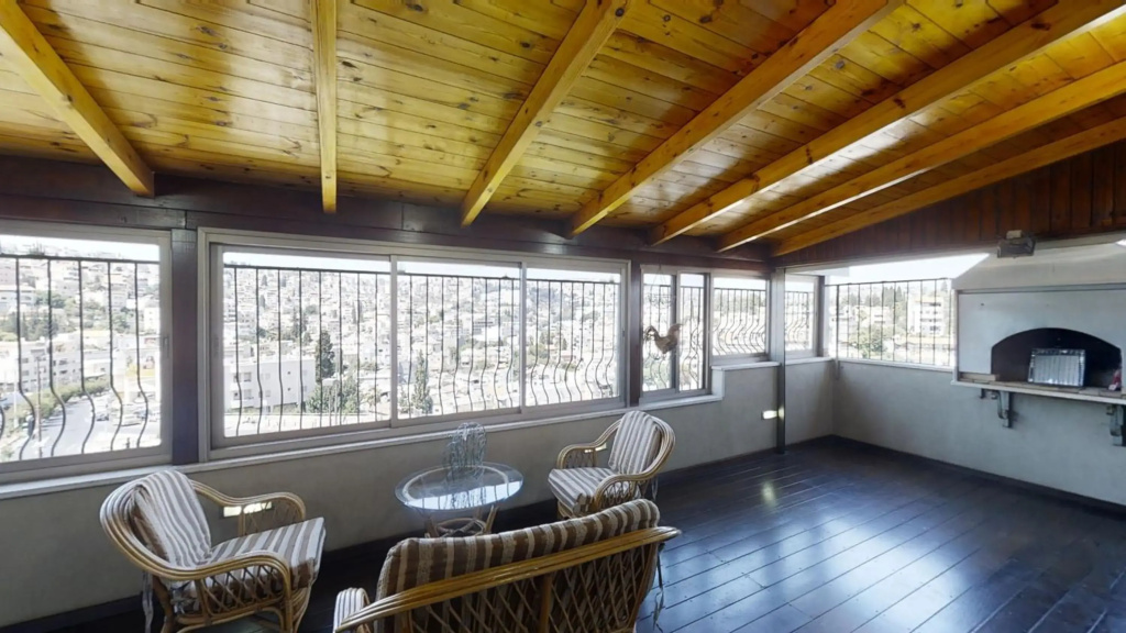 Cozy Wood Apartment With Great View to Nazareth