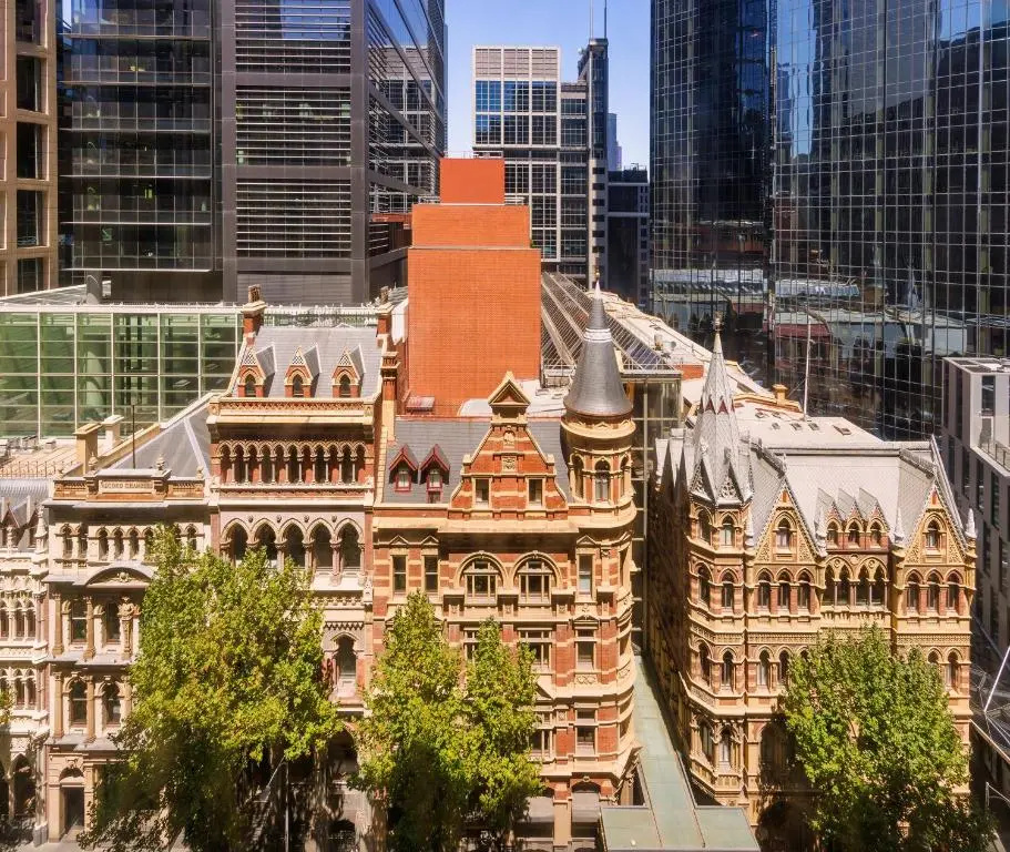 Oaks Melbourne On Collins Suites