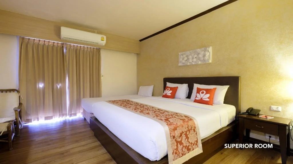 Superior Double room (full double bed)