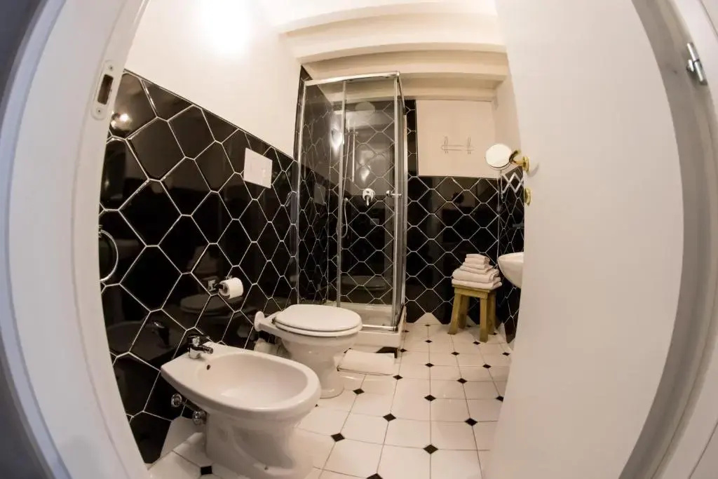 Standard Double room with balcony (full double bed)