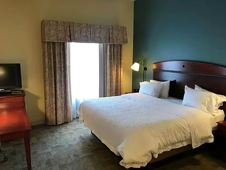 Hampton Inn & Suites Bloomington-Normal - Chambres