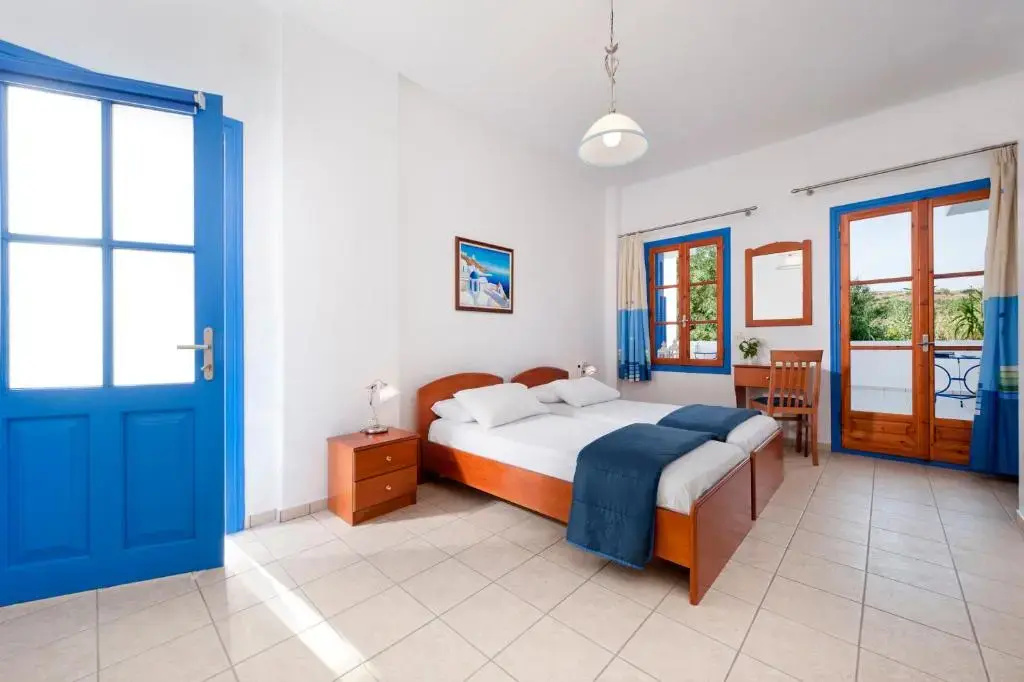 Standard Double room (full double bed)
