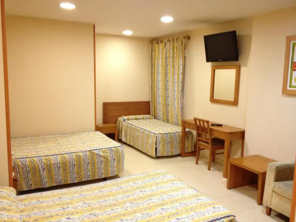 Standard Quadruple room