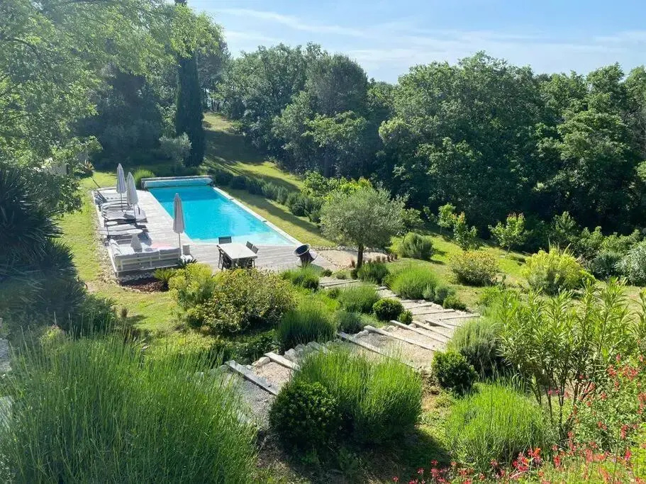Mas proche d'Uzes en pleine nature