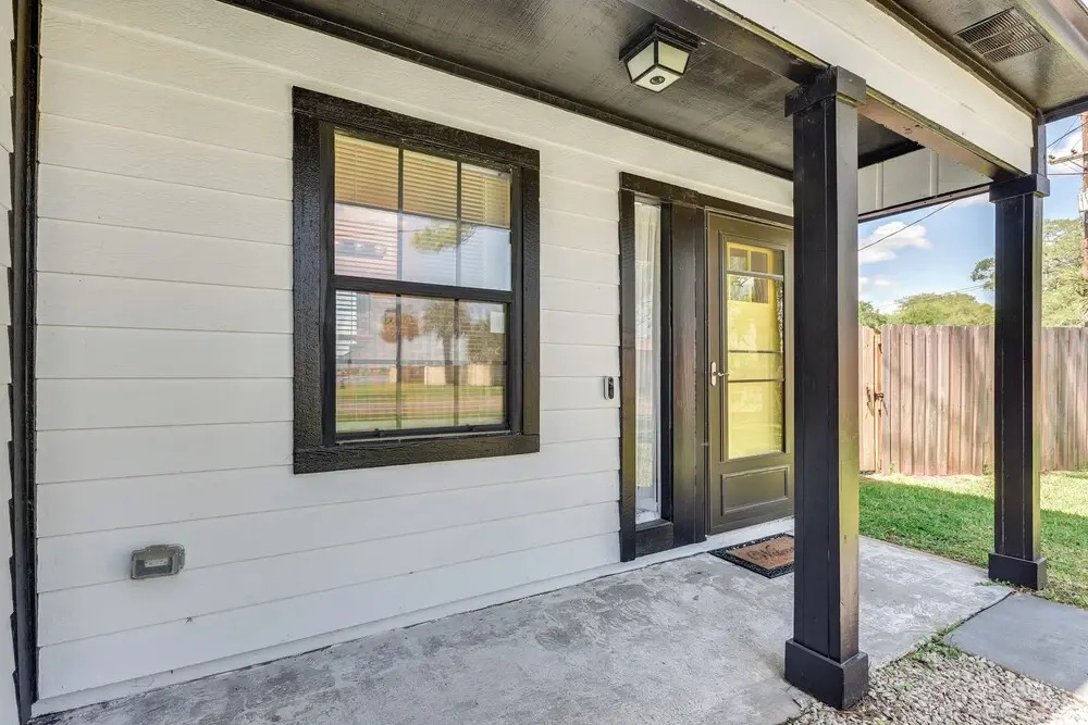 Modern Jacksonville Home - Close to River!