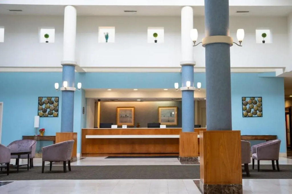 Lobby & Reception