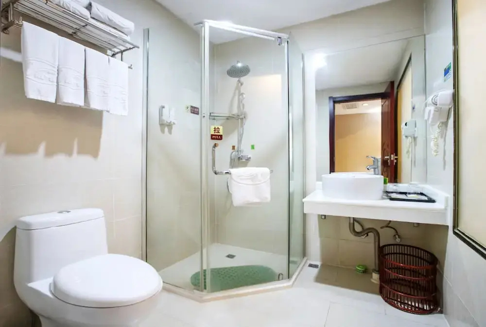 Economy room