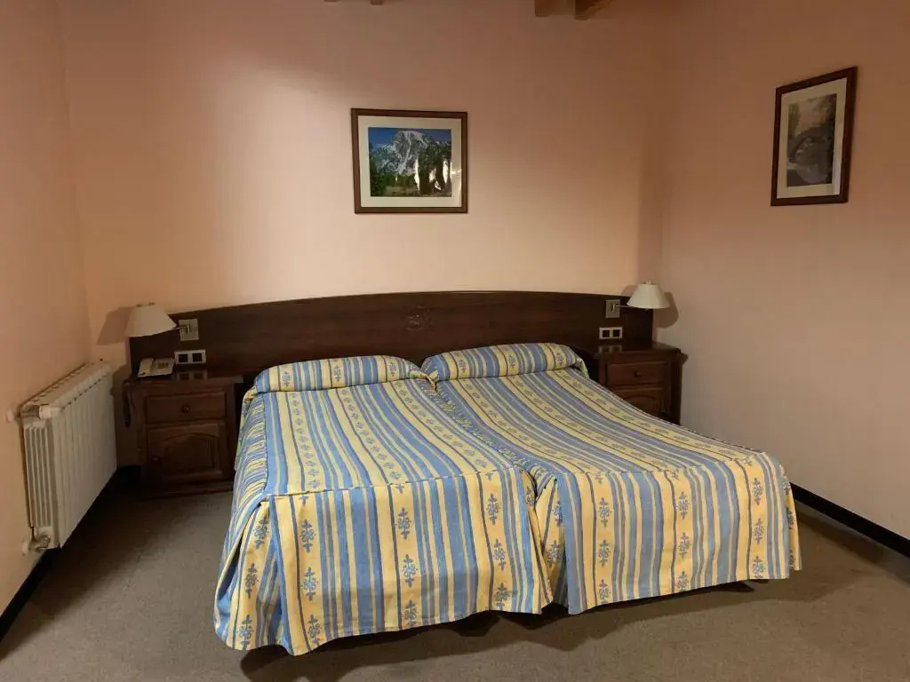 Hotel Romànic - Chambres