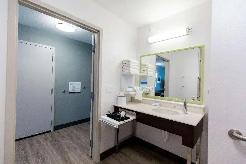 Double Studio (full double bed)