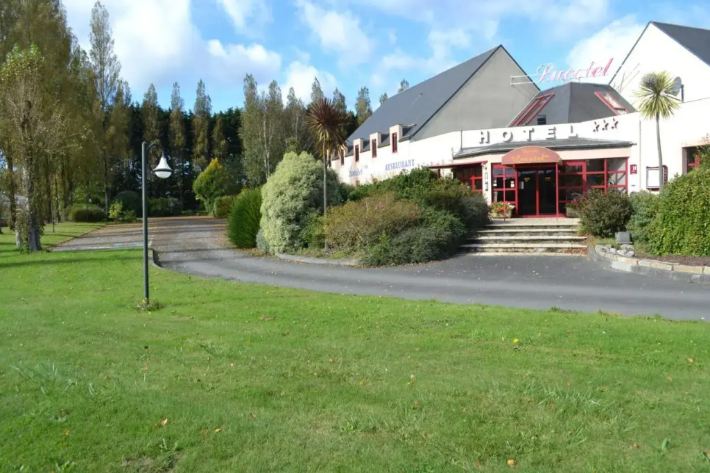 Logis Hôtel Restaurant Les Fontaines - Général
