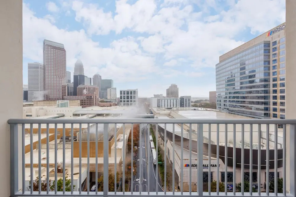 1br Furnished Apartment In Charlotte Near Uptown Area 1 Bedroom Apts by Redawning