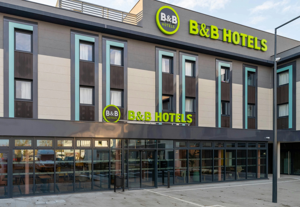 B&B HOTEL Massieux Genay