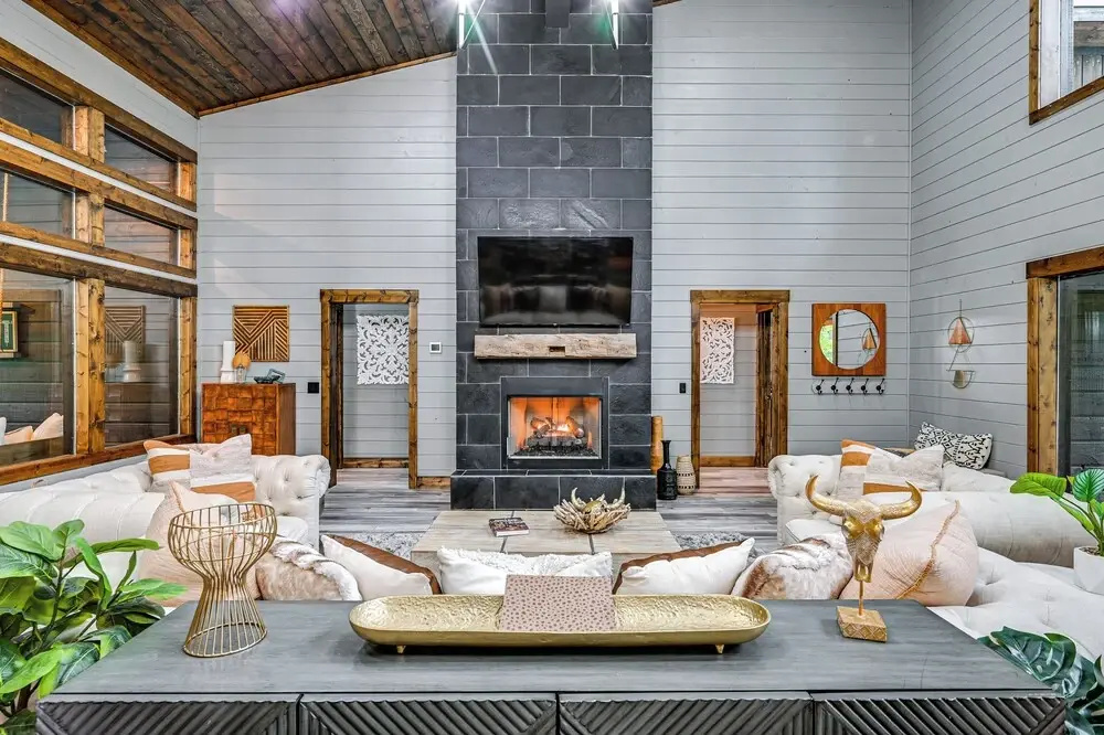 Luxe Broken Bow Vacation Rental: Hot Tub & Pets OK