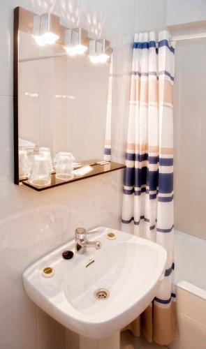 gallery_image_hidden_21