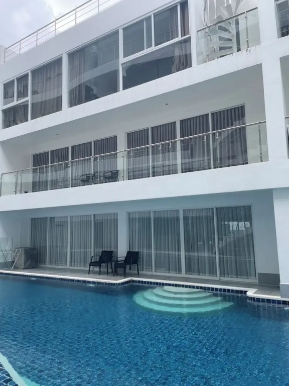 B12 - 2 Bedroom Condo With Pool Access, Karon Beach