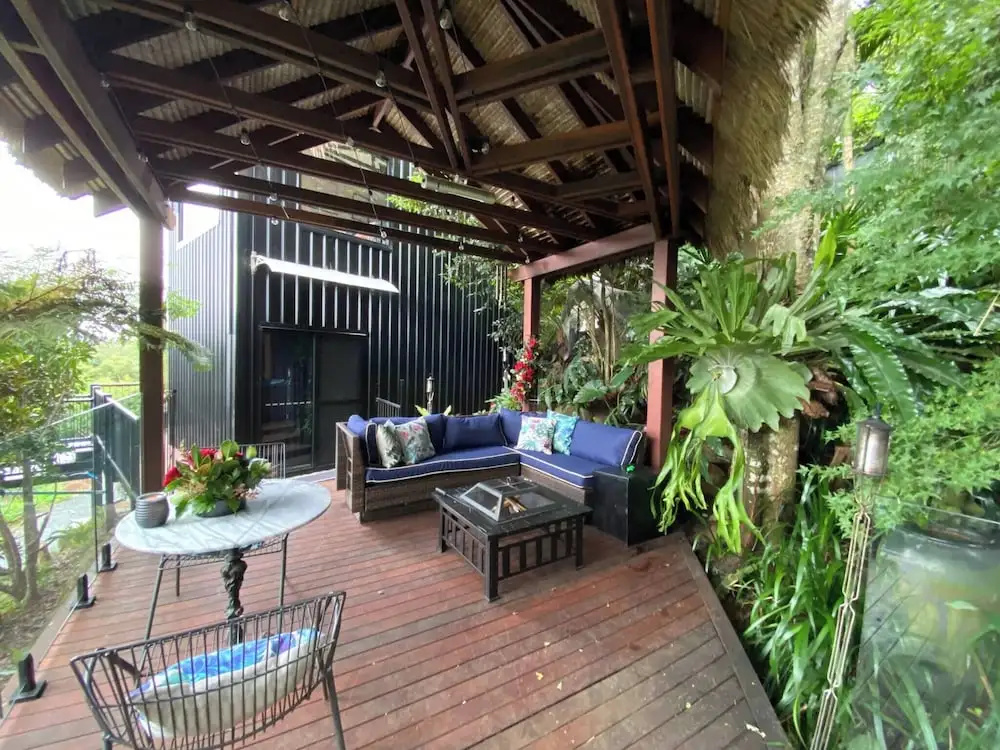 Cabane Treehouse Retreat With Mountain Views