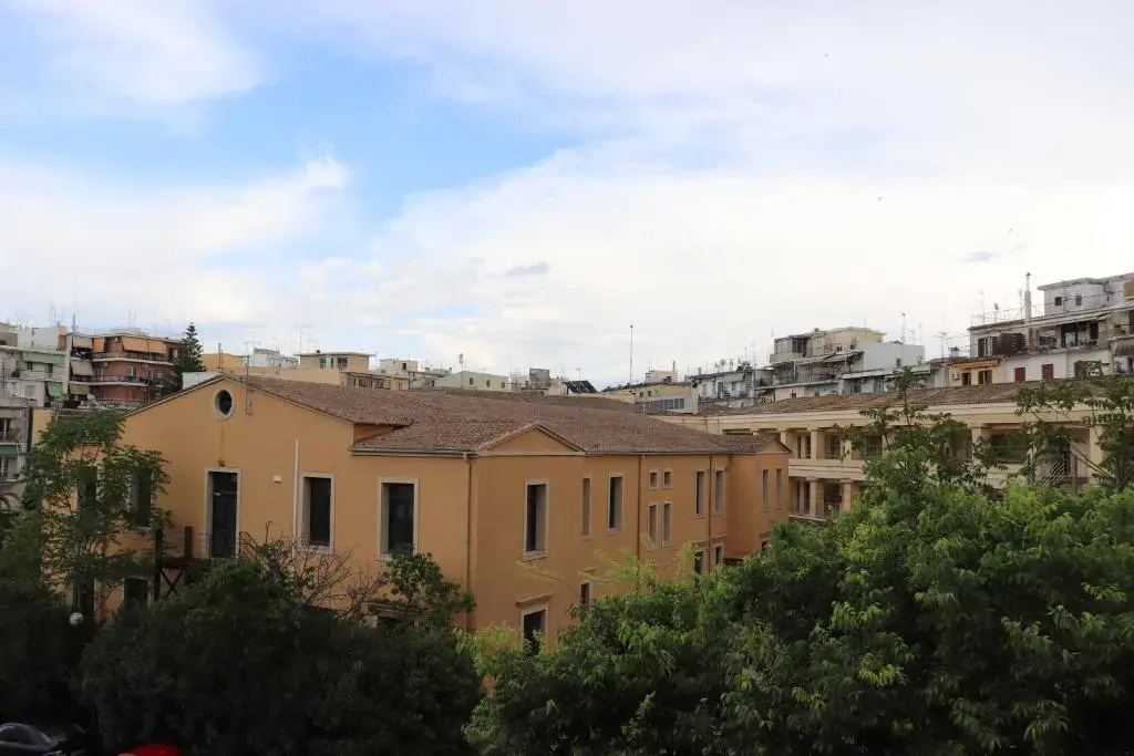 6th parodos Ioanni Theotoki 20