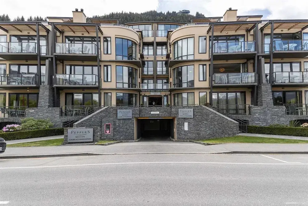 6-Bedroom Penthouse Apartment - The Beacon