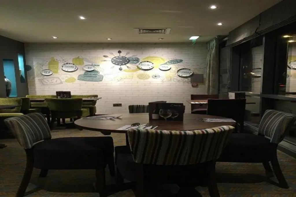 Food & Beverage