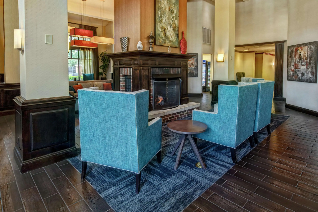 Lobby & Reception